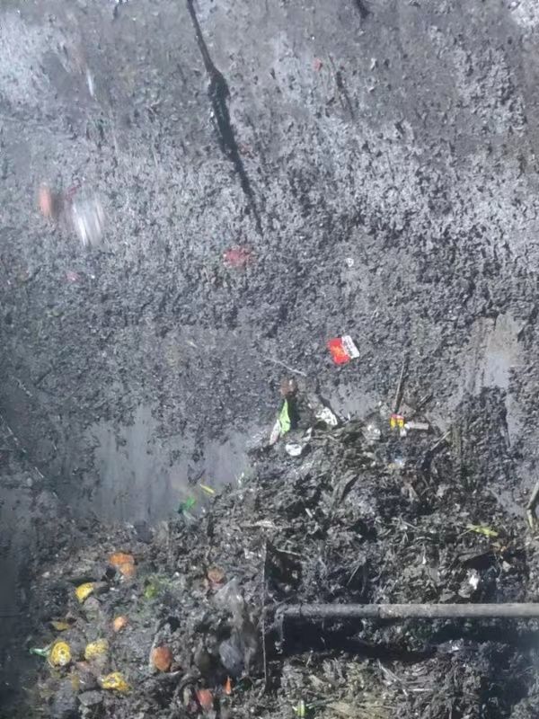 黄石港污水池清理